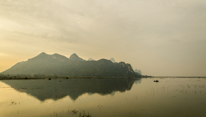 字谜.接音的古诗 歇后语 对联 笑话.和汉字的历史