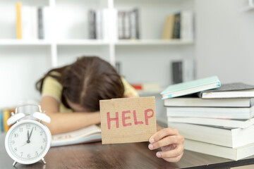 谁能帮我找到关于四年级下简便运算的300道题