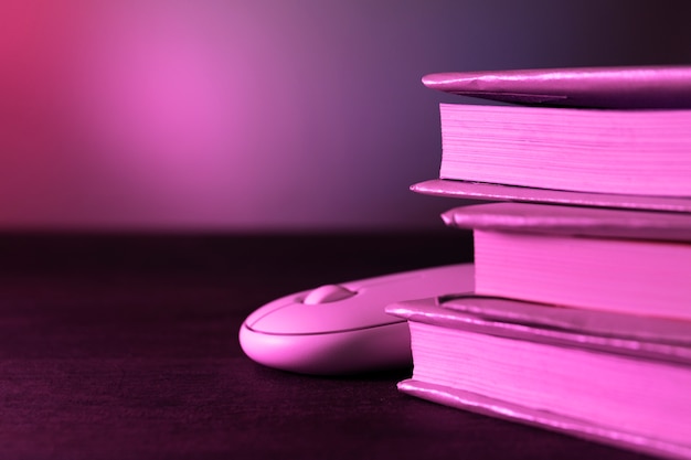 谁能帮我找到关于四年级下简便运算的300道题