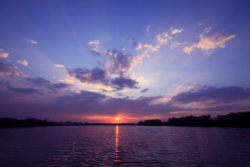 谁能帮我找到关于四年级下简便运算的300道题